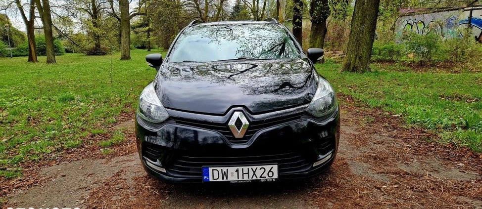 Renault Clio cena 26600 przebieg: 185000, rok produkcji 2017 z Gdańsk małe 121